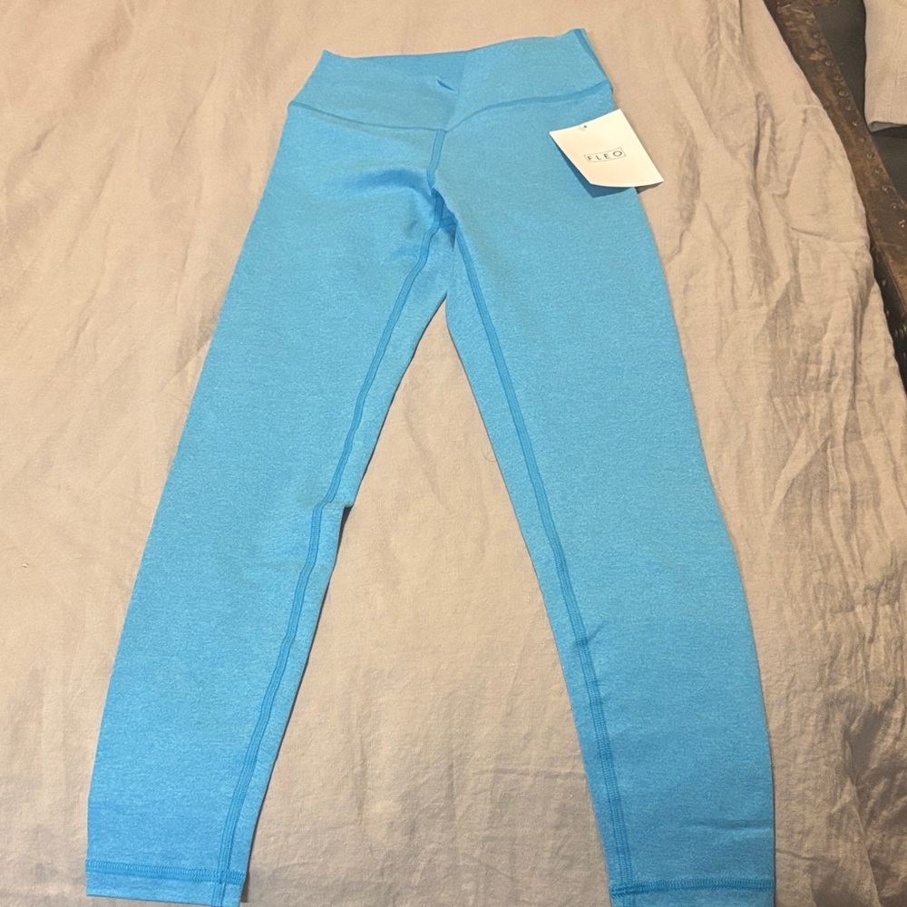 Fleo Vibrant Sky Blue Leggings